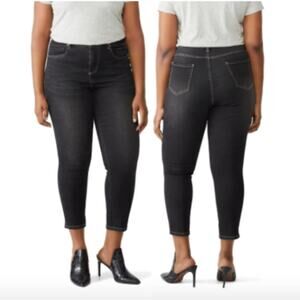 Universal Standard Black Seine Skinny Jeans